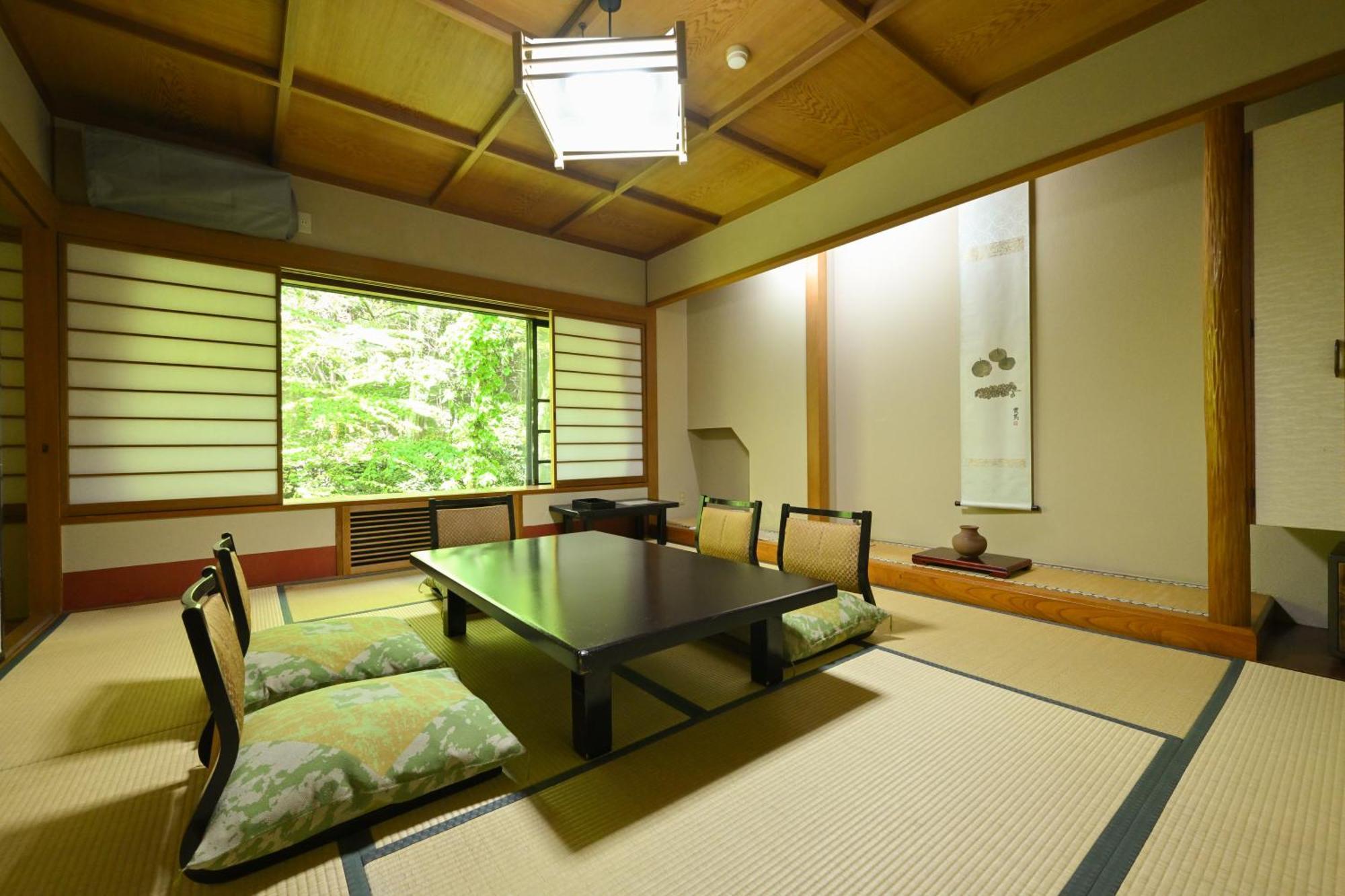 Osakaya Ryokan Kusatsu  Bagian luar foto