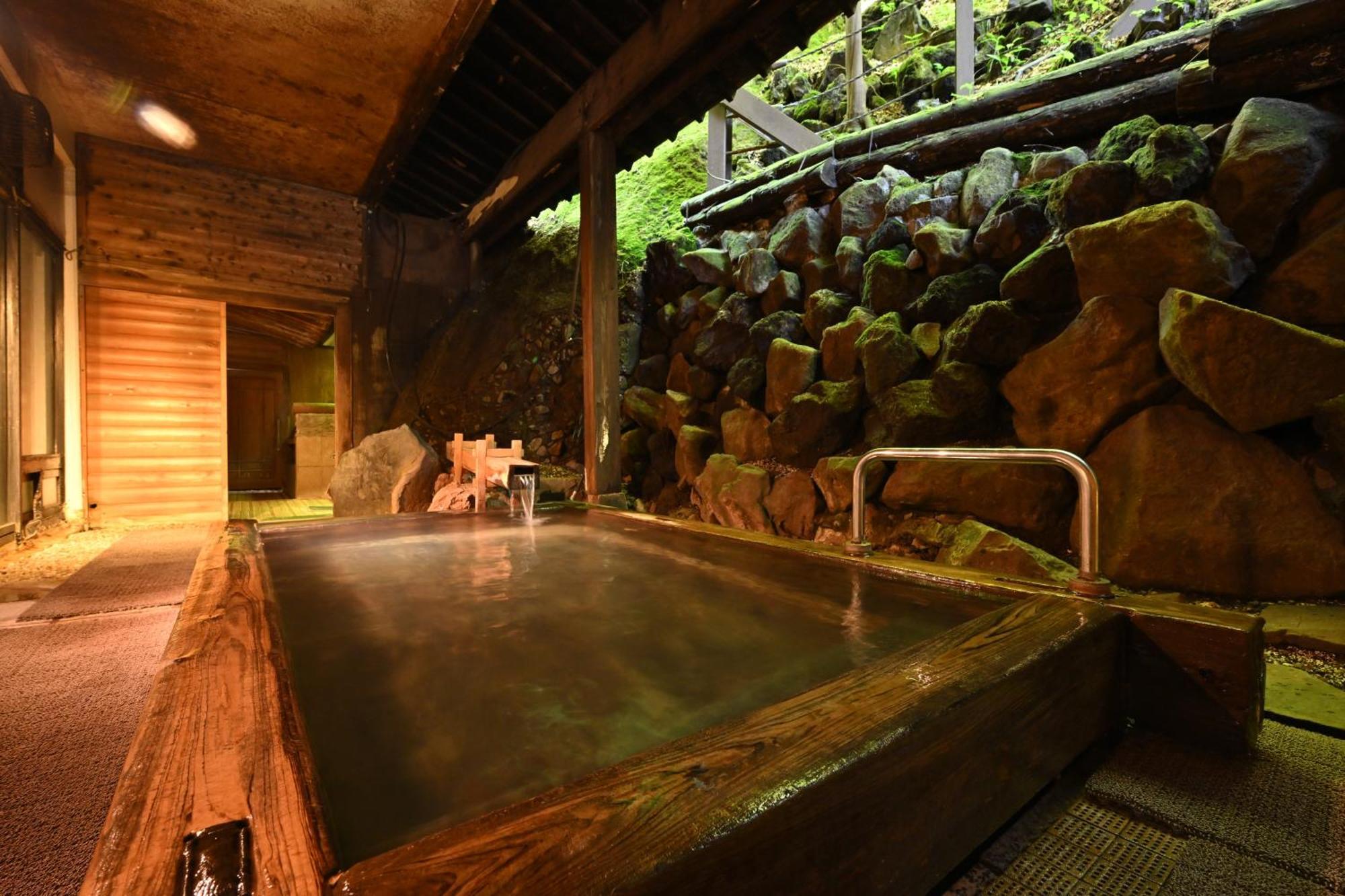 Osakaya Ryokan Kusatsu  Bagian luar foto