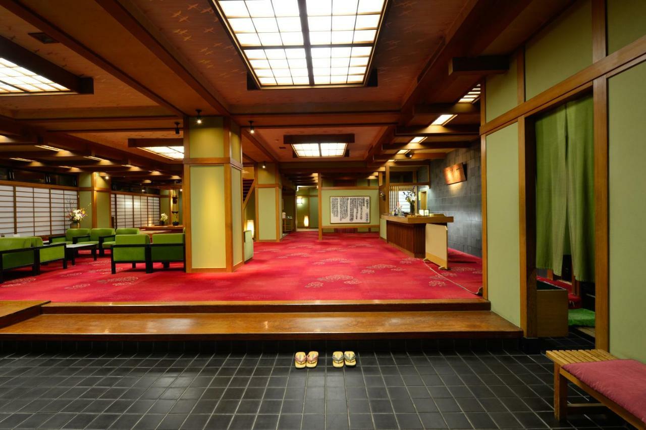 Osakaya Ryokan Kusatsu  Bagian luar foto